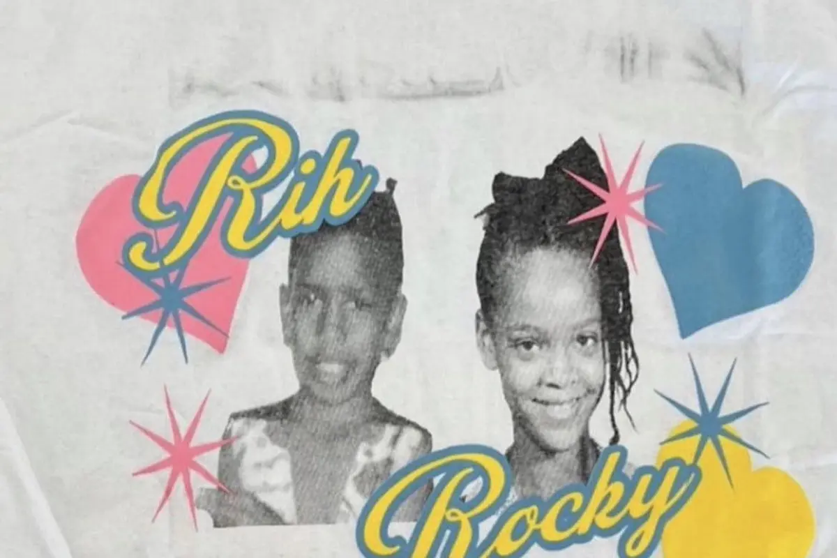 Kaus dari acara baby shower Rihanna dan ASAP Rocky