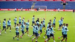 Pada partisipasi ke-10 di UEFA Euro 2024, Denmark berambisi untuk kembali meledak sesuai julukan mereka yakni Tim Dinamit. Para pesaing mereka di Grup C yakni Slovenia, Serbia, dan Inggris pun harus waspada. (Ida Marie Odgaard / Ritzau Scanpix / AFP)