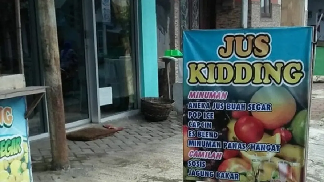 10 Tulisan Spanduk Warung Ini Berhasil Bikin Ngakak