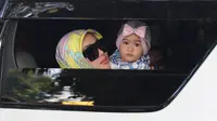 Pakai Ini Saat Salat Id, Syahrini Diprotes Netizen