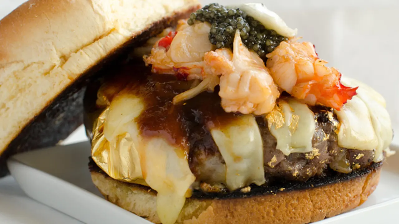 Mencicipi The Douche Burger, Burger Seharga 7 Juta Rupiah