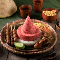 Tumpeng merah putih./Copyright shutterstock.com/id/g/IkaRahma