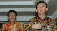 Demi mewujudkan tekad untuk mengembangkan pasar tradisional, Ahok-Djarot saling berbagi tugas.