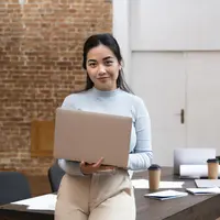 Perempuan memiliki kesempatan untuk bekerja dan menggapai mimpi dengan sejumlah kemampuan yang dimiliki. (Foto: