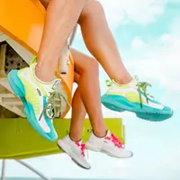 Intip koleksi sneakers terbaru Reebok yang menggunakan warna neon (Foto: instagram/reebok)