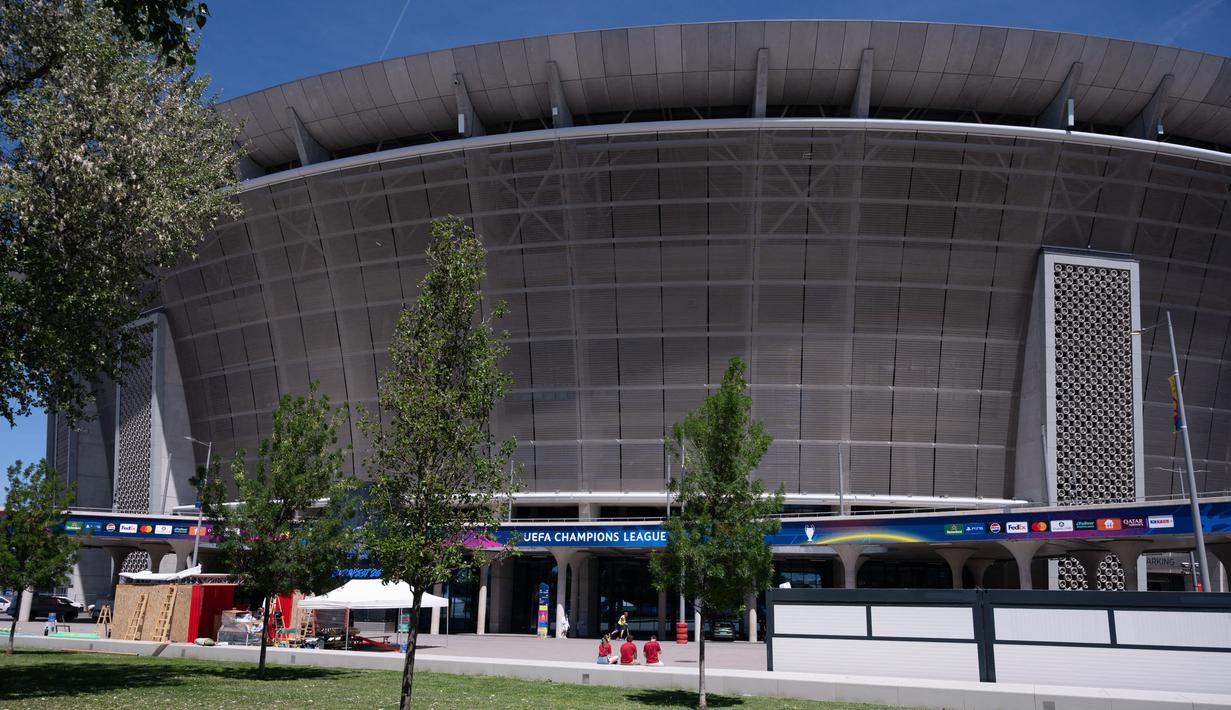 Paris Saint-Germain dan Arsenal akan saling berhadapan dalam laga paling bergengsi di sepak bola Eropa. Keduanya dijadwalkan bersua di Final UEFA Champions League 2025/2026, Sabtu (30/5/2026), di Puskas Arena, Budapest, Hungaria. (AFP/Attila Kisbendek)