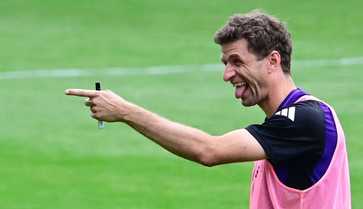 Ketiganya adalah Thomas Mueller yang memiliki catatan bermain di 128 pertandingan, Manuel Neuer (117), dan Toni Kroos (108). (Tobias SCHWARZ/AFP)
