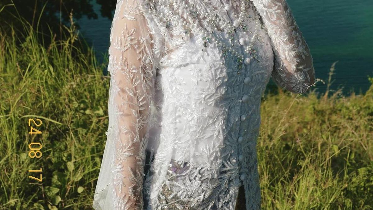 8 Model Kebaya Pengantin Full Payet yang Mewah, Tampil Glamor di Hari Spesial