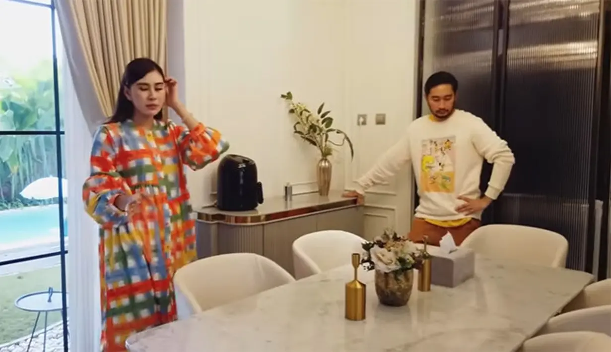 Rumah baru Syahnaz Sadiqah dan Jeje Govinda (Youtube/ Jeje & Nanas Channel)