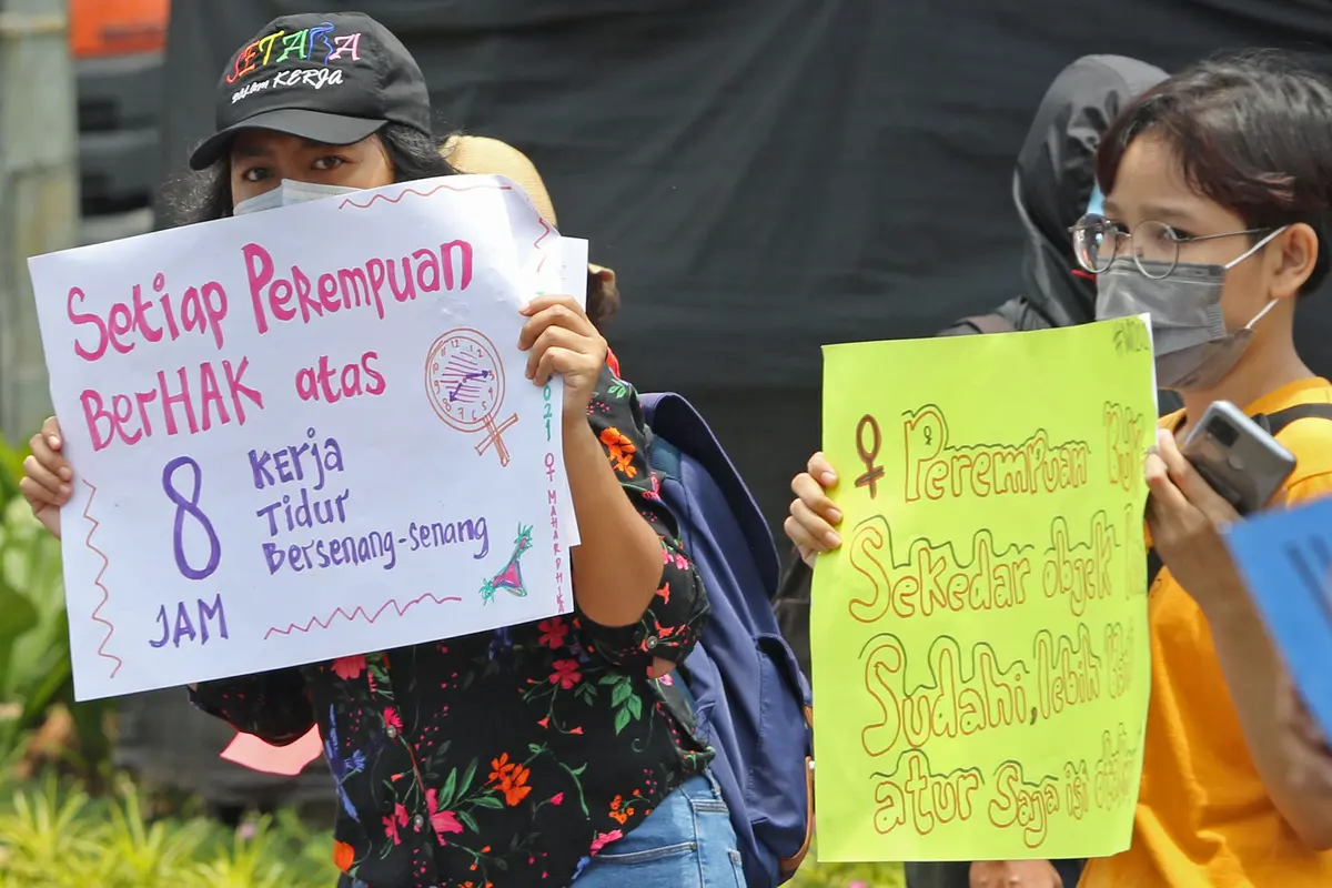 Hari Perempuan Sedunia, Kaum Wanita Gelar Aksi Damai di Patung Kuda