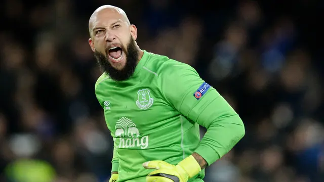 FOTO: Alisson Becker dan 5 Kiper Pencetak Gol di Pentas Liga Inggris