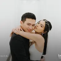 Pernikahan Eva Celia dan Demas Narawangsa. (Foto: Instagram.com/thebridestory)