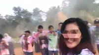 Potongan video perayaan kelulusan SMA di Rokan Hulu, Riau, di tengan pandemi virus corona. (Liputan6.com/M Syukur)