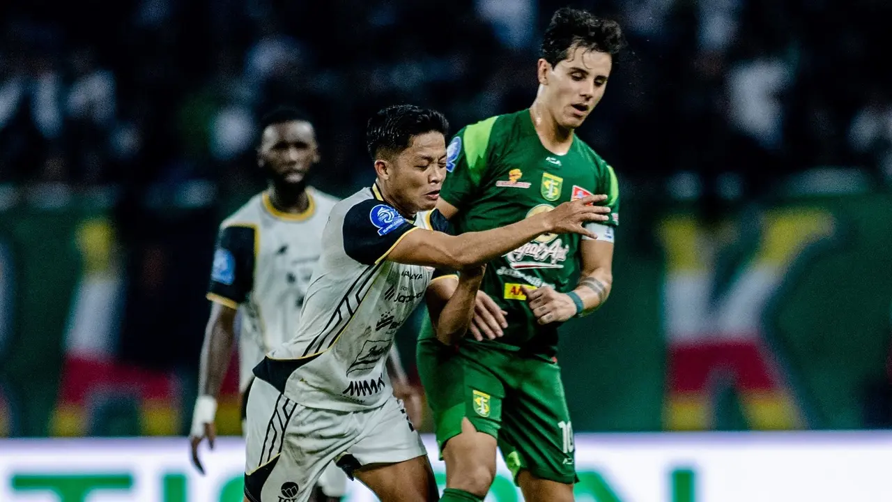 Rio Fahmi dan Bruno Moreira - Persebaya Vs Persija di BRI Super League 2025/2026
