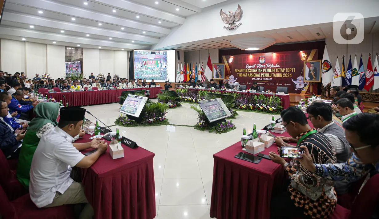 DPT pada Pemilu 2024 meningkat cukup besar ketimbang Pemilu 2019. Lima tahun lalu KPU RI menetapkan 192,83 juta jiwa sebagai pemilih. (Liputan6.com/Faizal Fanani)