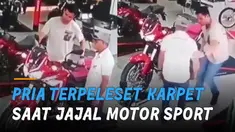 Saat menarik gas, sang sales langsung terpeleset karpet yang terseret roda belakang.
