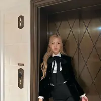 Profil Lengkap Rose BLACKPINK, dari Awal Karier hingga Kesuksesan Terbaru Lewat Lagu APT. (credit: instagram/@roses_are_rosie)