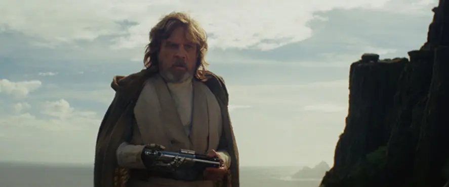 Luke Skywalker di planet Ahch-To dalam Star Wars: The Last Jedi. (Disney/LucasFilm)