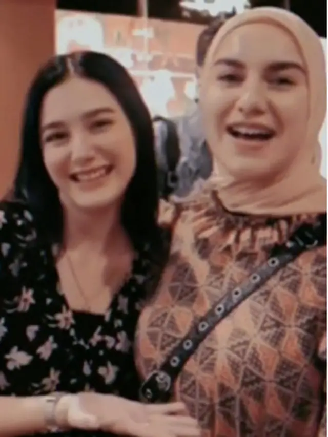 Jadi Calon Ipar, Ini 6 Potret Irish Bella dan Yasmine Ow yang Disebut Mirip