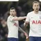 Menit ke-42, Tottenham sempat mencetak gol lewat Harry Kane. Namun gol itu segera dianulir, VAR mengonfirmasi Kane melanggar Thiago Silva dalam proses mencetak gol. (AP/Kirsty Wigglesworth)
