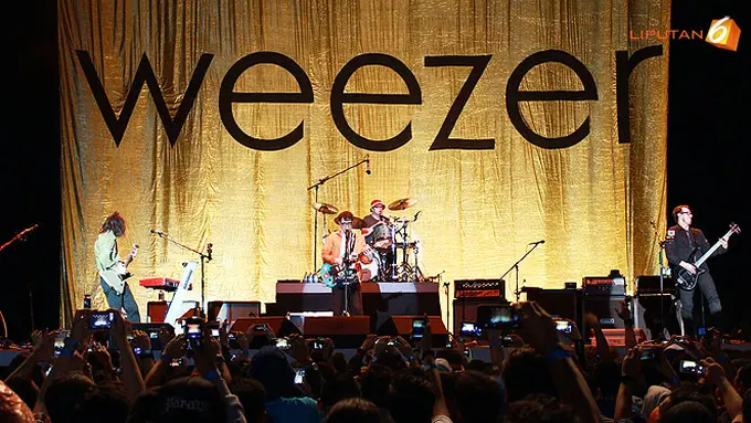 weezer_konser_130109.jpg