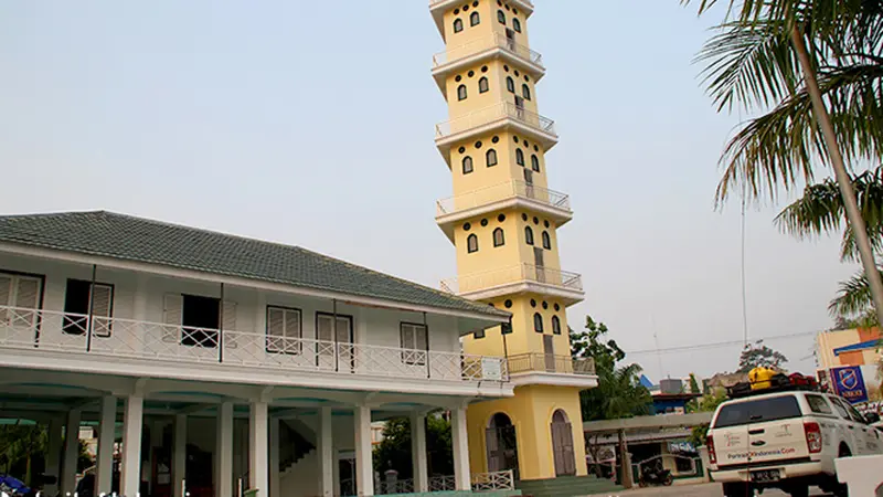 Uniknya Masjid Jamik Muntok, Pulau Bangka