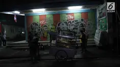 Polresta Depok telah mengantongidentitas pelaku penganiayaan dan perampokan pembeli nasi goreng di Depok. Sebelumnya pelaku juga merampok pengunjung warung kopi di Beji