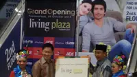 Kawan Lama Retail menghadirkan konsep “one stop shopping” pertama di kota Tasikmalaya dengan membuka Living Plaza Tasikmalaya.