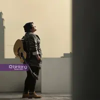 Kegagalan dalam ajang pencarian bakat pada 2013 silam, tidak membuat Yuka Tamada patah arang. Dari situ, pelantun Luar Biasa itu semakin bersemangat melangkah ke industri musik. (Febio Hernanto/Bintang.com)