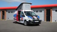 Toyota Sulap Minibus Jadi Rumah Mungil Buat Para Suporter