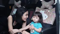 Bikin Gemas, Anak Gisel Belanja di Pasar Tradisional