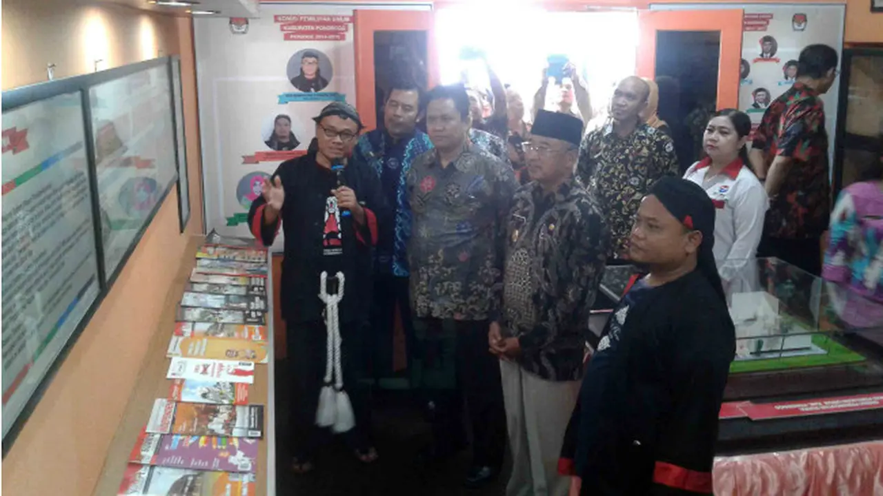 Tingkatkan Partisipasi Pilkada, KPU Jatim Resmikan Warok Ponorogo