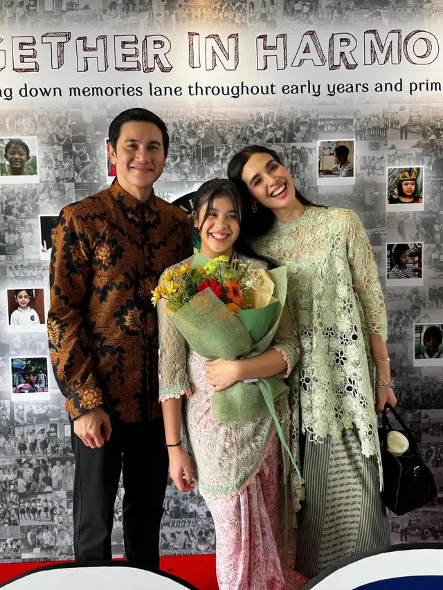 Potret Outfit 5 Pasangan Artis di Momen Kelulusan Anak 2025, Inspirasi Gaya