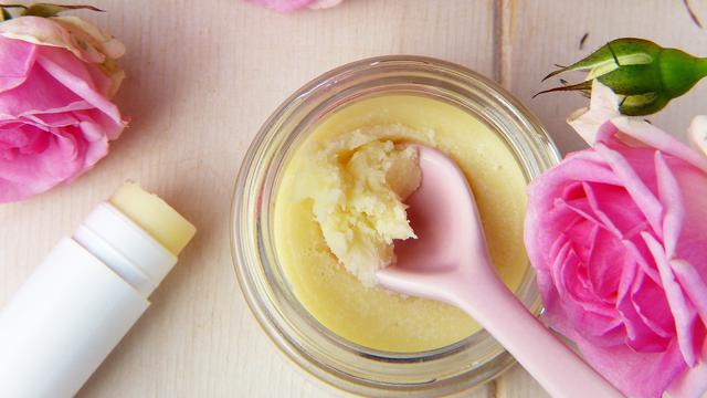 Cara membuat lipbalm dari shea butter