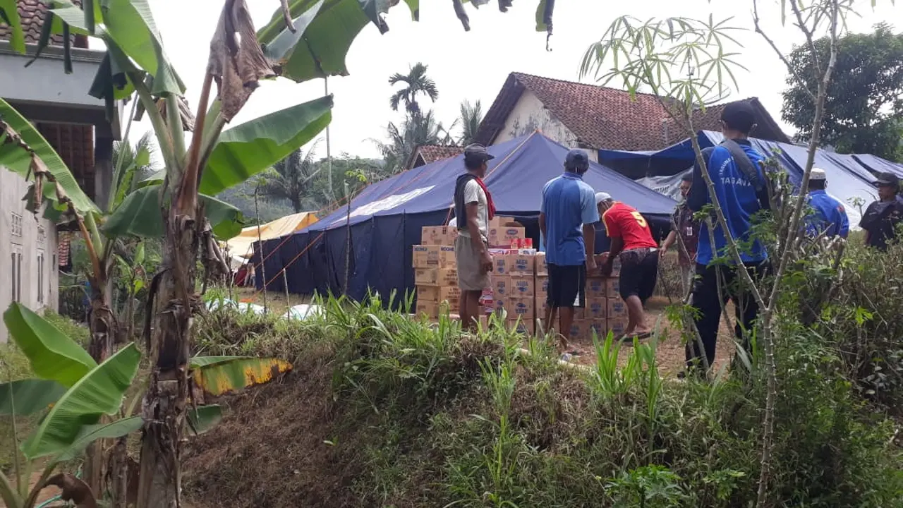 Gerakan tanah menyebabkan 79 jiwa mengungsi, di Karanggintung, Gandrungmangu, Cilacap. (Foto: Liputan6.com/BPBD Cilacap)