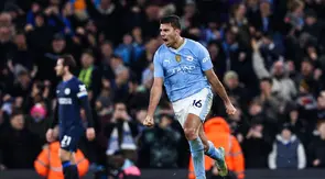 Gelandang Manchester City Rodri&nbsp;berselebrasi setelah mencetak gol pertama timnya&nbsp;dalam pertandingan&nbsp;pekan ke-25 Liga&nbsp;Inggris 2023/2024 antara Manchester City vs Chelsea di Stadion Etihad pada Minggu (18/2/2024) dini hari WIB. (Darren Staples / AFP)