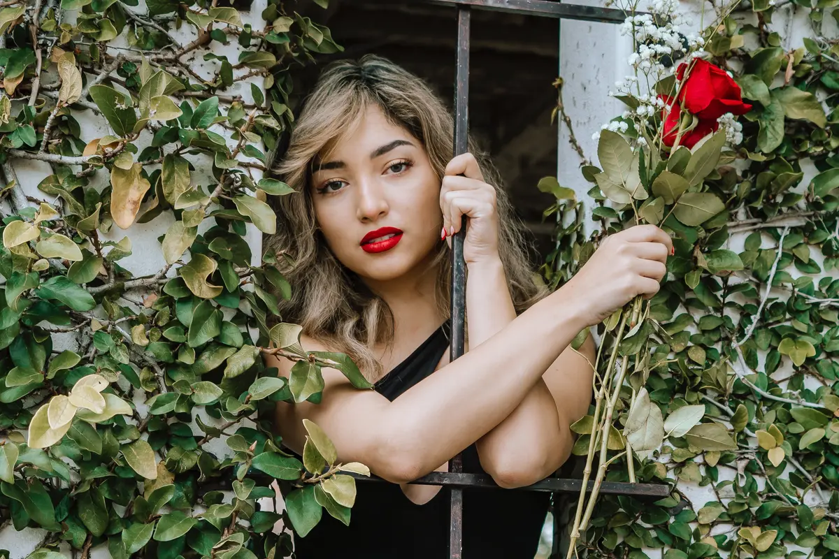 12 Warna Lipstik Terbaik untuk Setiap Zodiak, Bikin Penampilan Kamu Makin Stunning