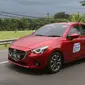 Kondisi jalanan yang berkelok-kelok, tanjakan dan turunan dapat diatasi karena All New Mazda2 memiliki fitur Dynamic Stability Control (DSC)