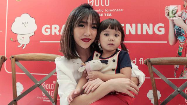 Keakraban Gisella Anastasia dengan Gempita Nora Marten