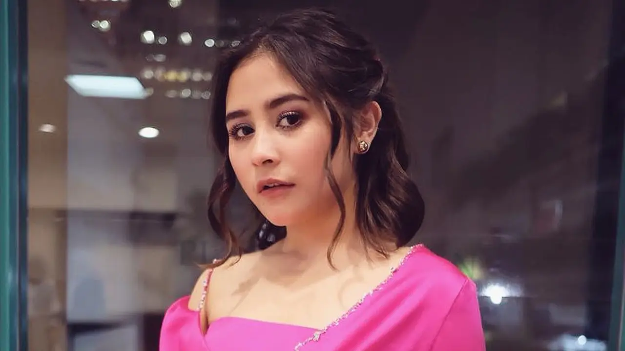 [Bintang] Prilly Latuconsina
