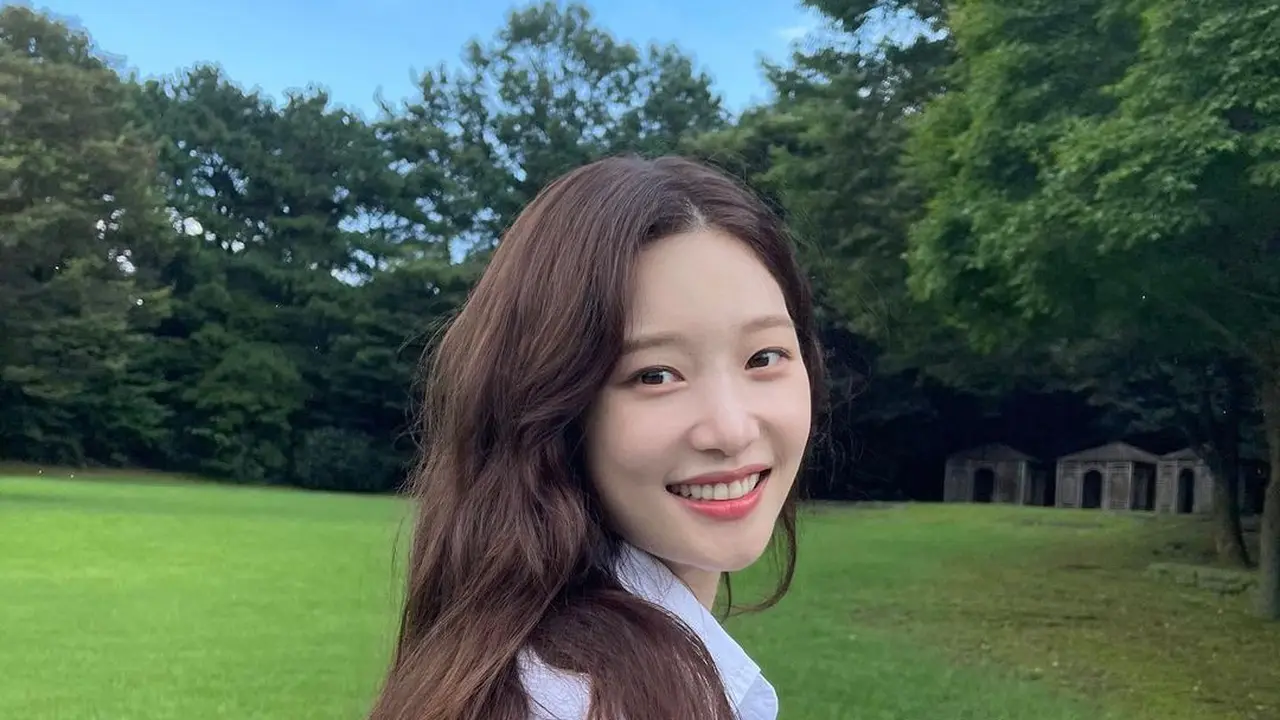Jung Chaeyeon. (Foto: j_chaeyeoni)