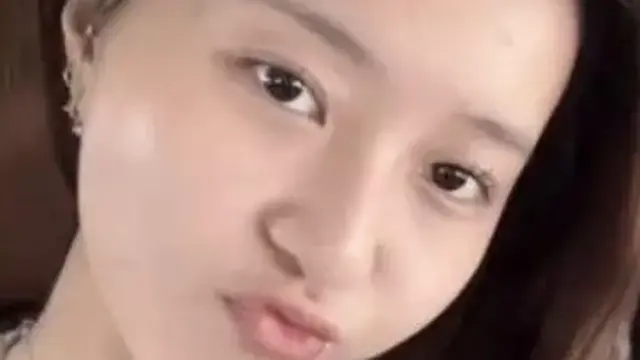 7 Potret Vior yang Tampil Tanpa Makeup, Aura Kecantikannya Makin Mempesona