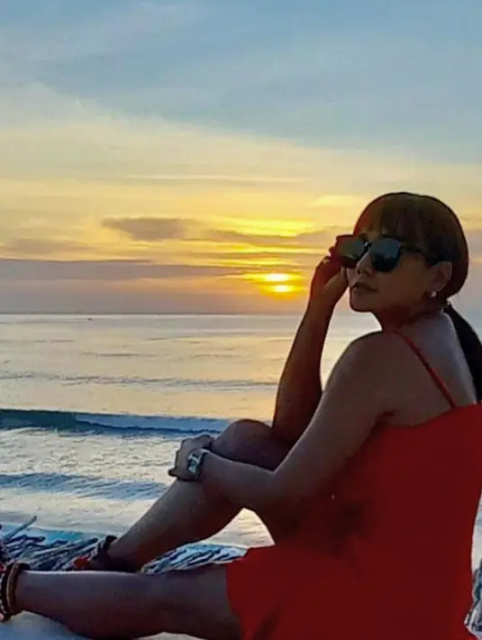 <p>Tidak sedikit netizen yang kangen melihat aksi Anita Hara menjadi pemandu acara dan berharap kembali tampil di televisi. (FOTO: instagram.com/anita.hara/)</p>