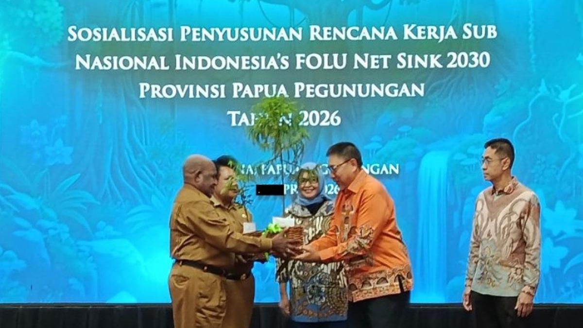 Kemenhut Ajak Papua Pegunungan Jaga Hutan Lewat Penanaman Pohon