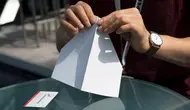 Buat Pesawat Kertas Sepanjang 59 Meter, Siswa Ini Catat Rekor Dunia