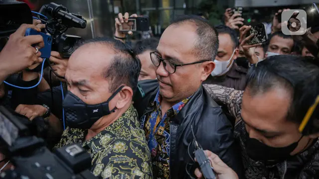 Ekspresi Lelah Ayah Mario Dandy Rafael Alun Trisambodo Usai Diperiksa KPK Selama 8 Jam