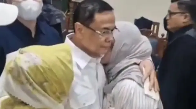 Drama Vonis Sudewo: Massa Ricuh Hingga Tudingan Sandiwara Hukum