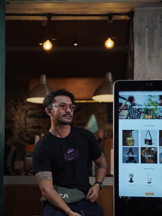 Tsunami Anyer Juga Hancurkan Villa Rio Dewanto - ShowBiz 