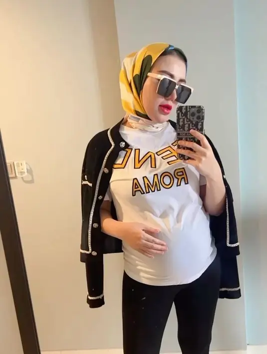 [Instagram/bellashofie_rigan]