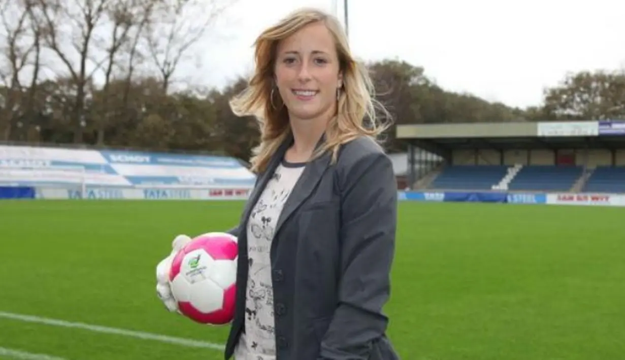 Loes Geurts kiper utama Belanda di Piala Dunia Wanita 2015. (Twitter)